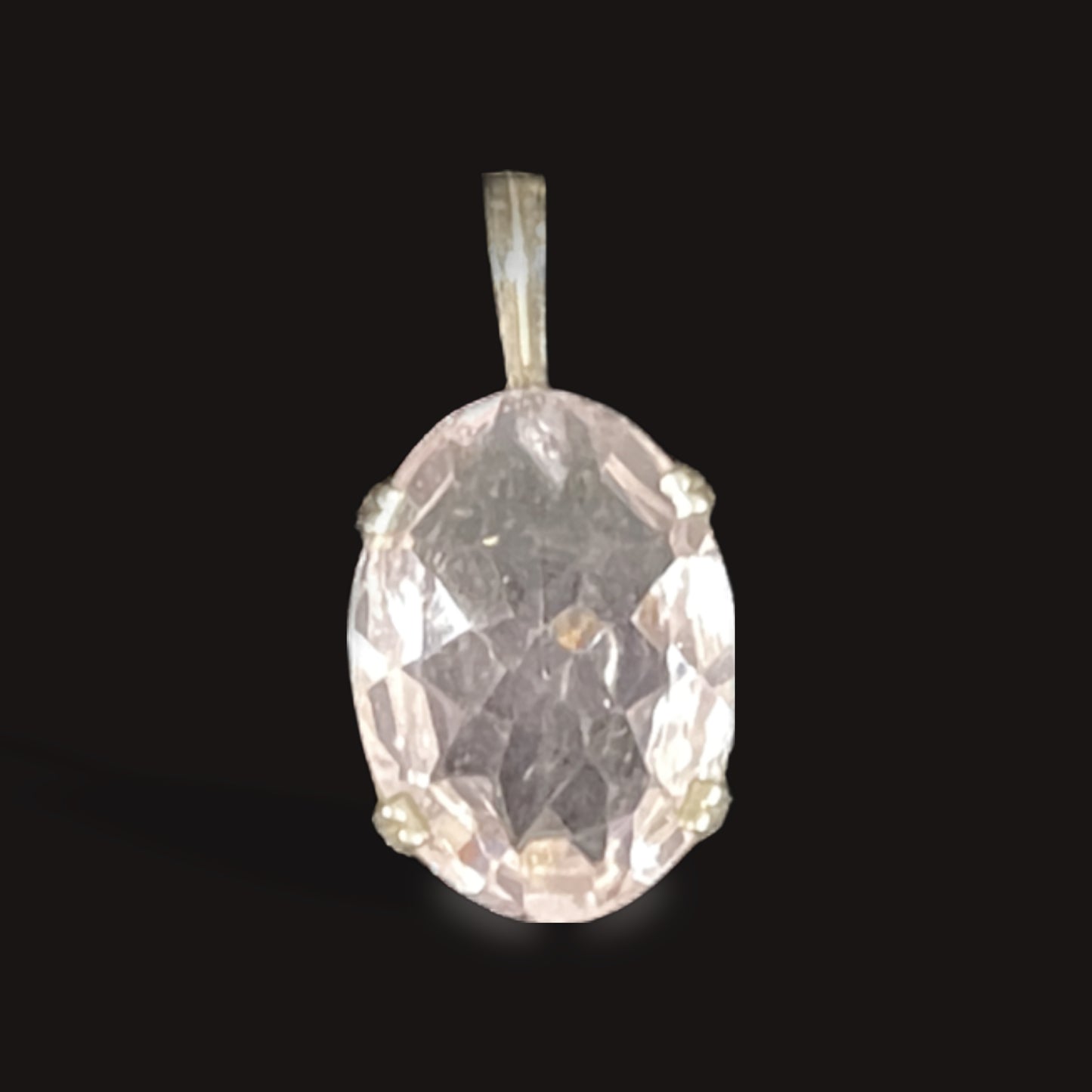 Pendant, rose quartz, oval