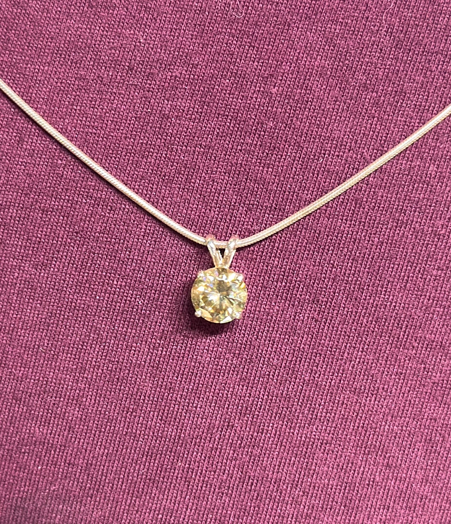 Pendant 2 ct Moissanite