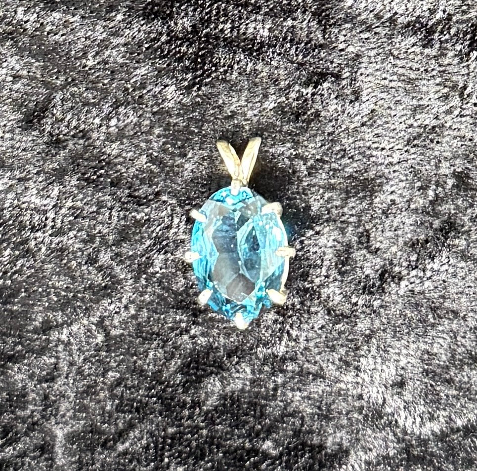 Pendant, London Blue Topaz