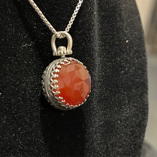 Pendant, double-sided Carnelian/Onyx