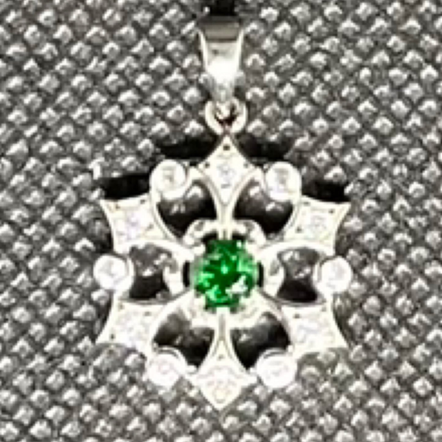 Wheel Pendant, Tsavorite Garnet